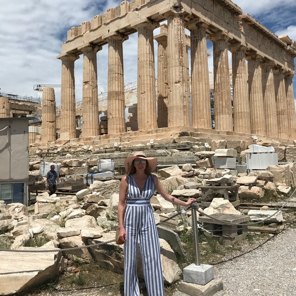 Meet your Posher, Nicole - Picture 4 of 7